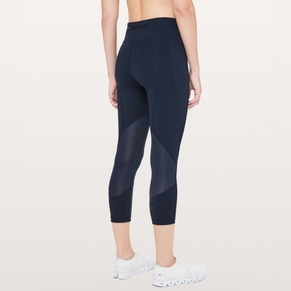 Lululemon Pace Rival Crop Full On Luxtreme 22" Size 4 - Picture 3 of 10